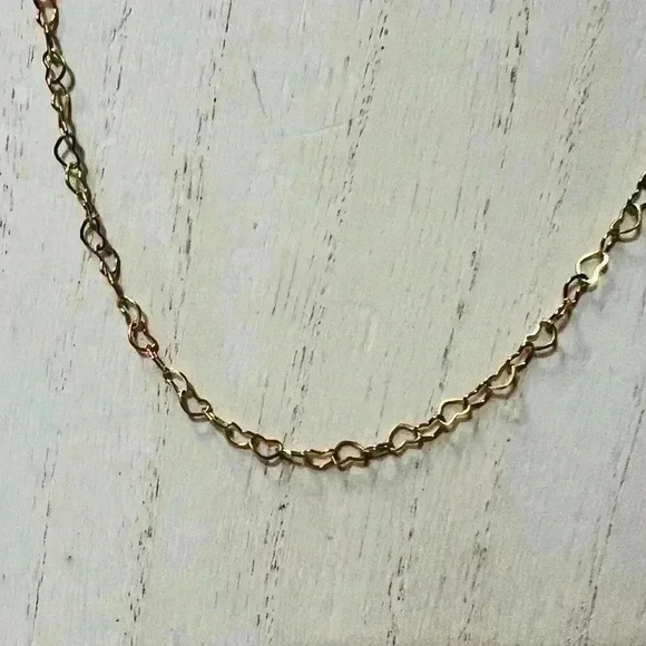 Dainty Heart Chain Necklace - Picture 2 of 2